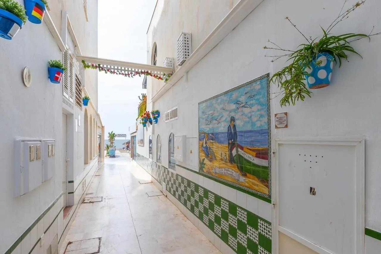Calmahouse (Adults Only) Apartment Torremolinos